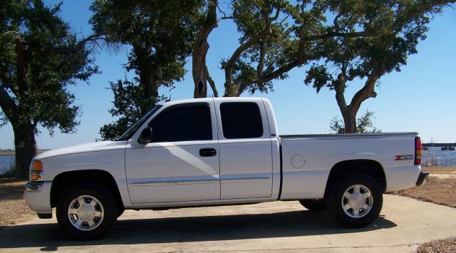 2005 GMC Sierra SLT