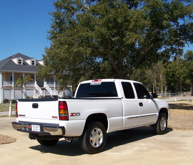 2005 GMC Sierra SLT