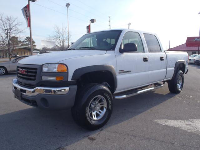 2005 GMC Sierra Unknown