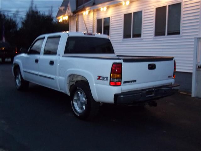 2005 GMC Sierra Spyder GS Manual