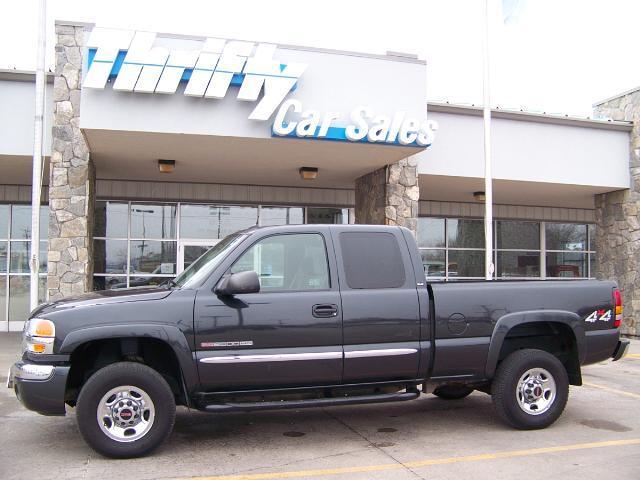 2005 GMC Sierra V8 R-design