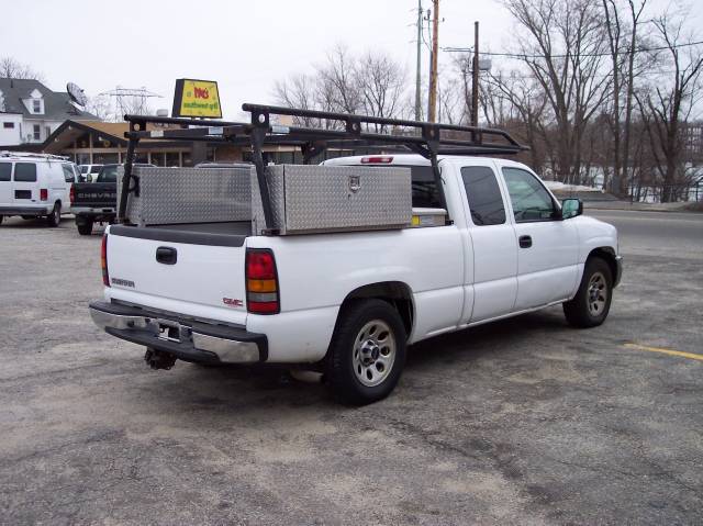 2005 GMC Sierra Luggage Rack