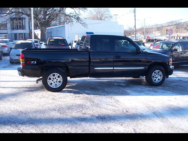 2005 GMC Sierra SLT