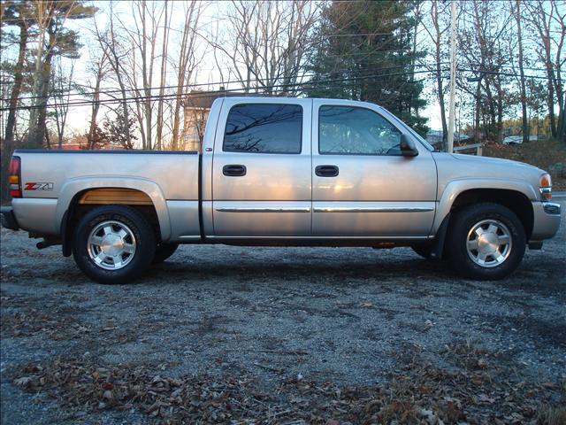 2005 GMC Sierra SLT