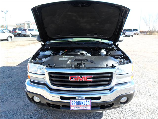 2005 GMC Sierra SLT