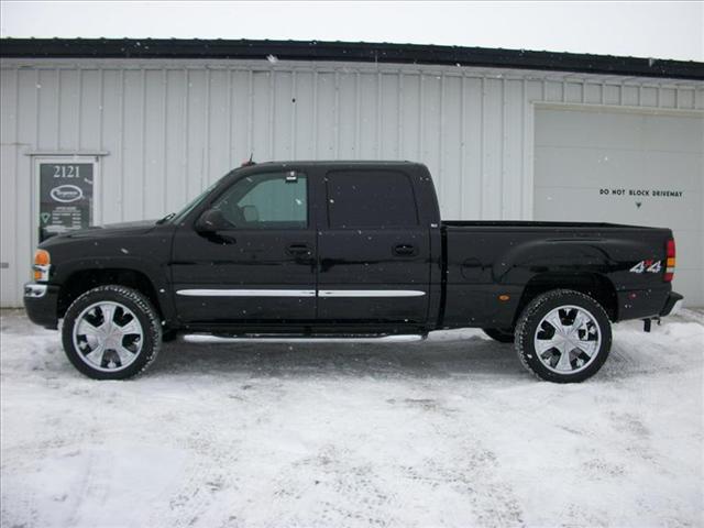 2005 GMC Sierra SLT