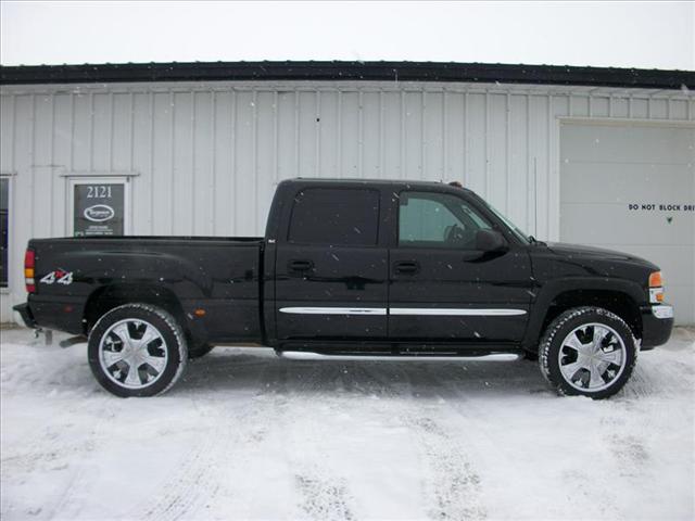 2005 GMC Sierra SLT