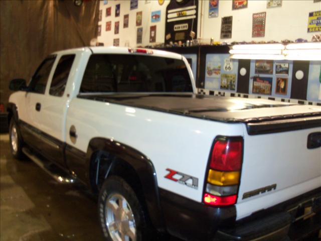 2005 GMC Sierra 45