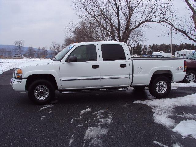 2005 GMC Sierra EX Automatic W/leatherdvd RES