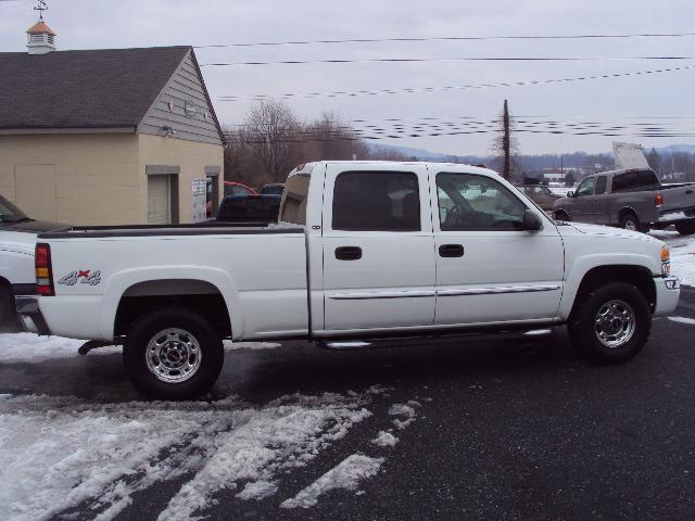 2005 GMC Sierra EX Automatic W/leatherdvd RES