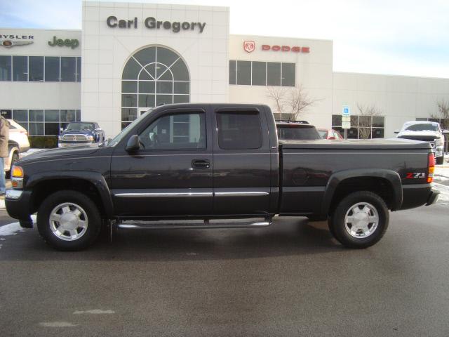 2005 GMC Sierra SLT