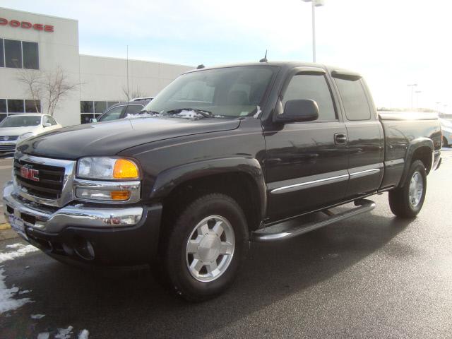 2005 GMC Sierra SLT