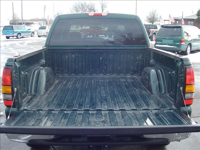 2005 GMC Sierra 45