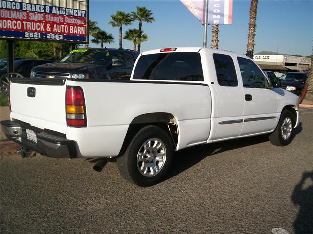 2005 GMC Sierra 45