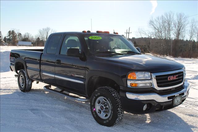 2005 GMC Sierra SLT