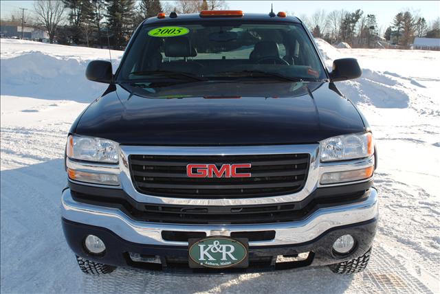 2005 GMC Sierra SLT