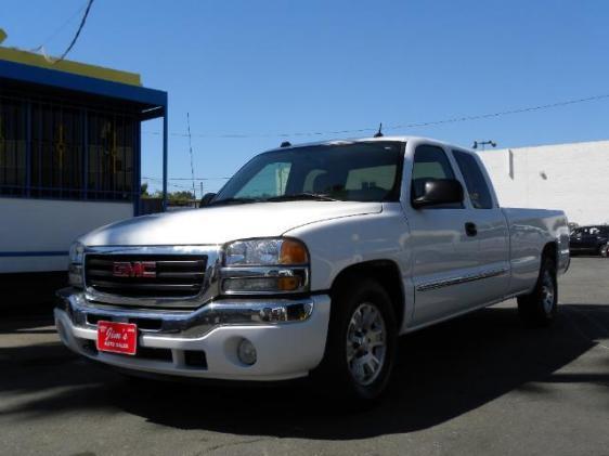 2005 GMC Sierra Unknown