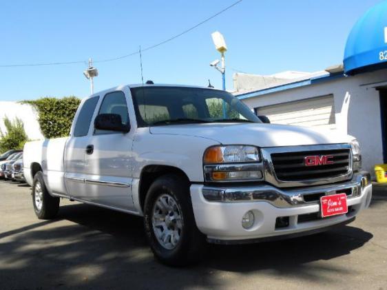 2005 GMC Sierra Unknown