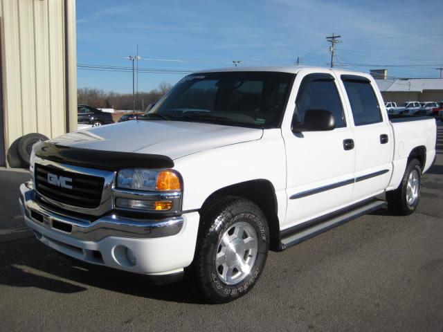 2005 GMC Sierra SLT