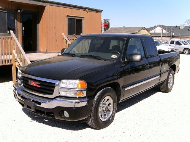 2005 GMC Sierra 4dr Sdn 2.5L Turbo AWD