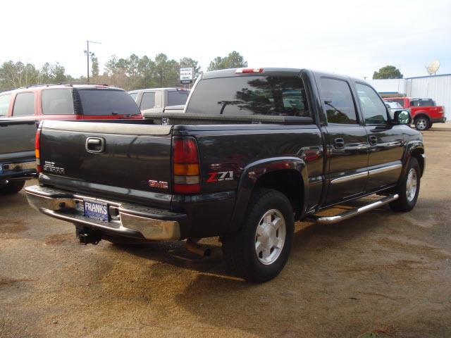 2005 GMC Sierra SLT