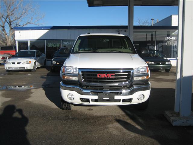 2005 GMC Sierra SLT