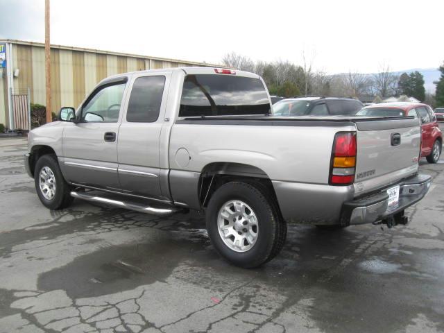 2006 GMC Sierra Unknown