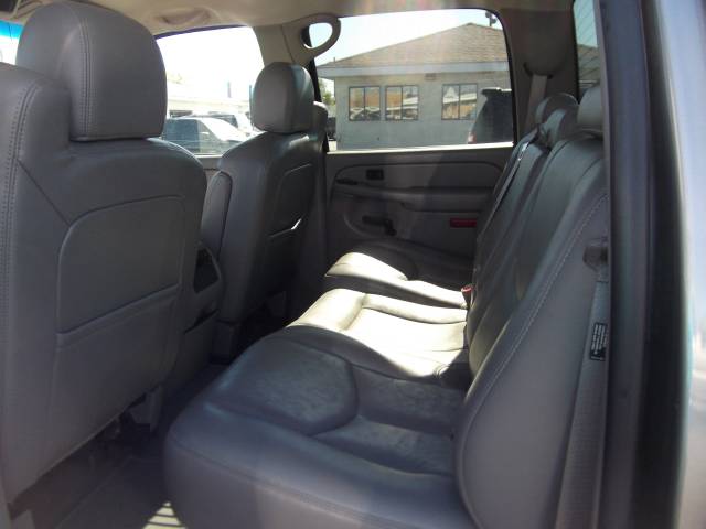 2006 GMC Sierra 4WD 4dr AT