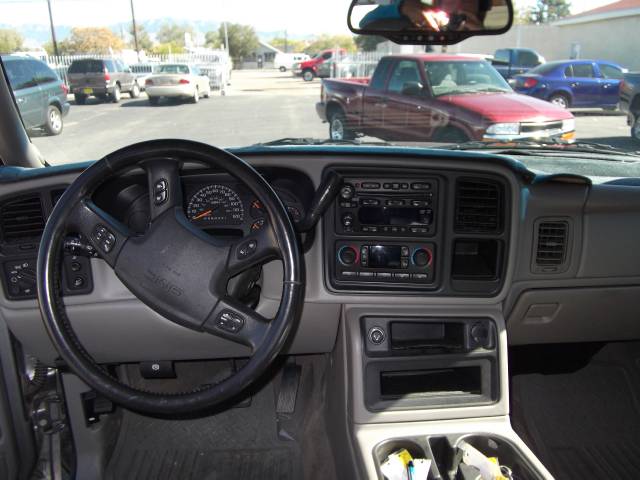 2006 GMC Sierra 4WD 4dr AT