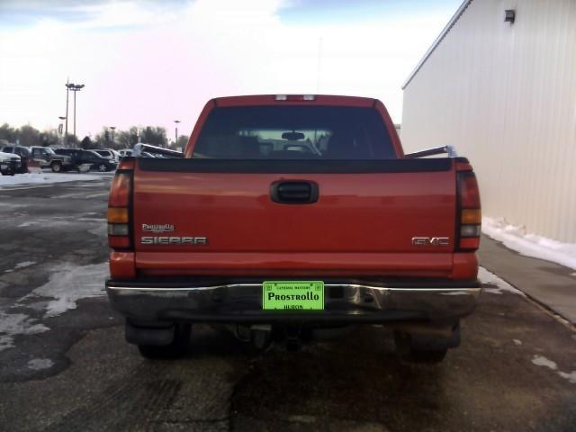 2006 GMC Sierra CREW CAB SLT