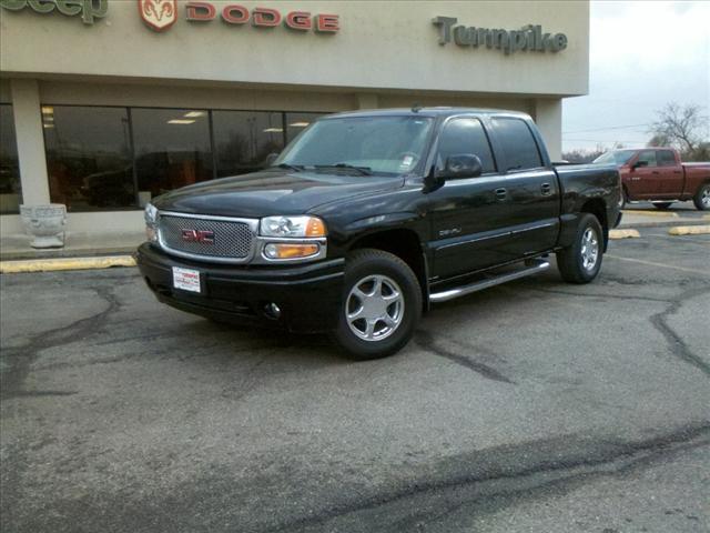 2006 GMC Sierra EX Sedan 4D