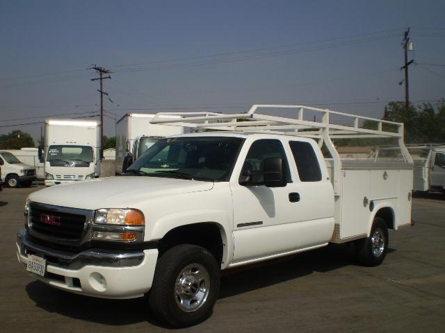 2006 GMC Sierra Unknown