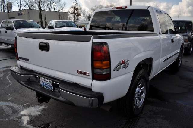 2006 GMC Sierra CREW CAB SLT