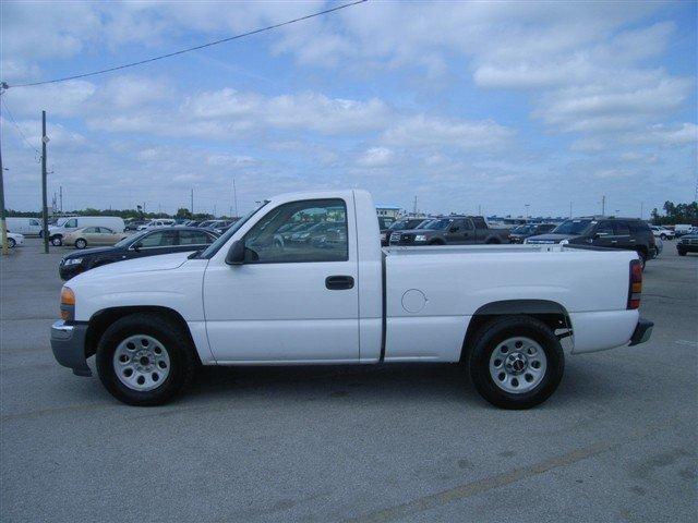 2006 GMC Sierra Unknown