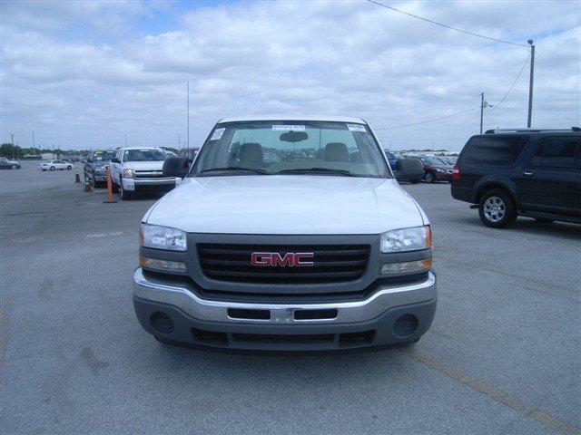 2006 GMC Sierra Unknown