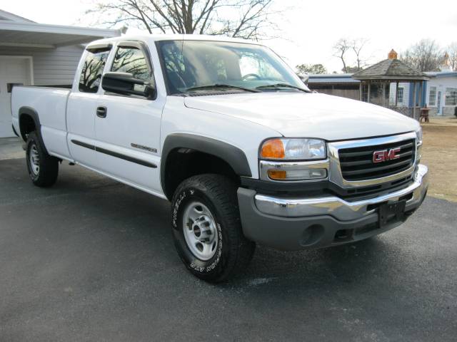 2006 GMC Sierra V8 R-design