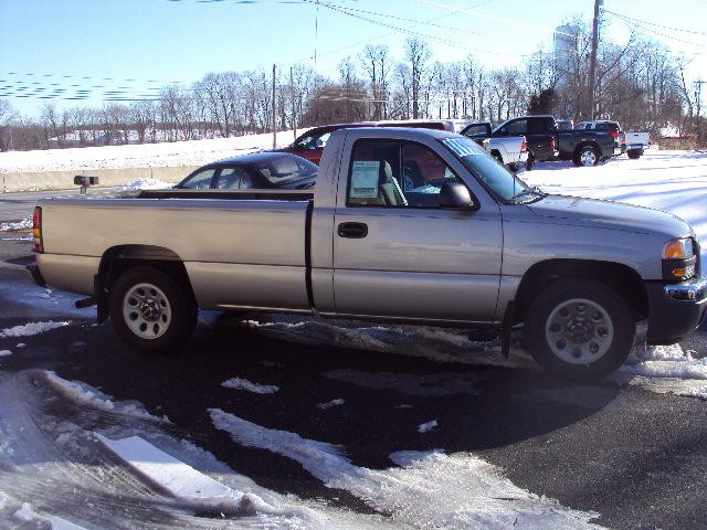 2006 GMC Sierra V8 R-design