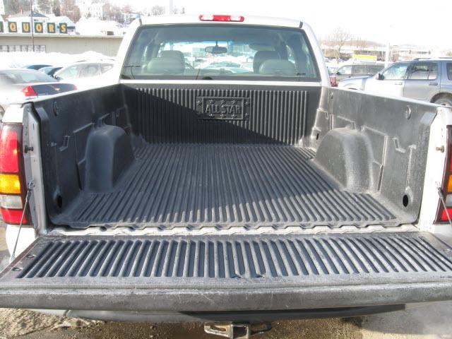 2006 GMC Sierra Unknown