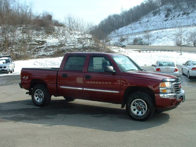 2006 GMC Sierra EX - Clean Carfax