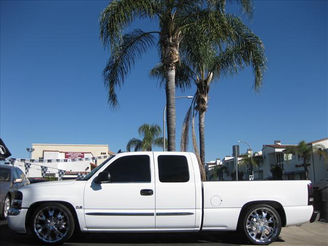 2006 GMC Sierra CREW CAB SLT