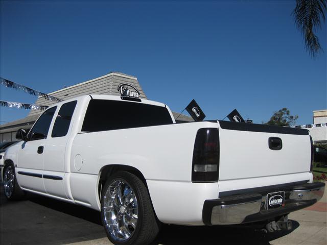 2006 GMC Sierra CREW CAB SLT