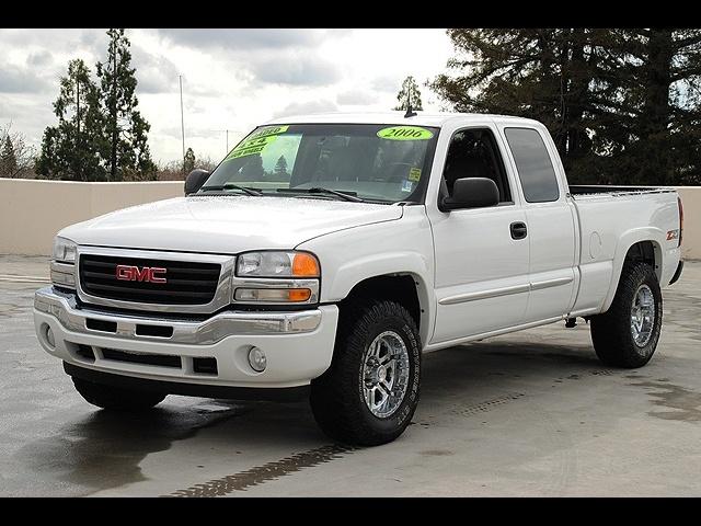 2006 GMC Sierra EX Coupe 2D