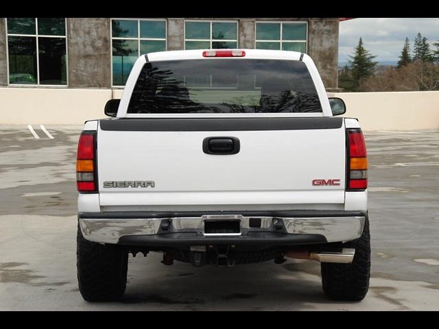 2006 GMC Sierra EX Coupe 2D