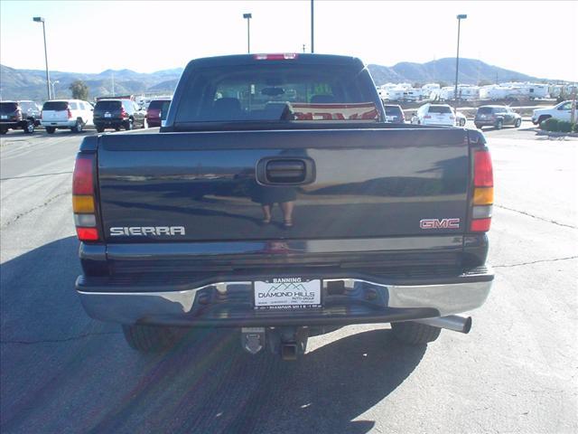 2006 GMC Sierra Unknown