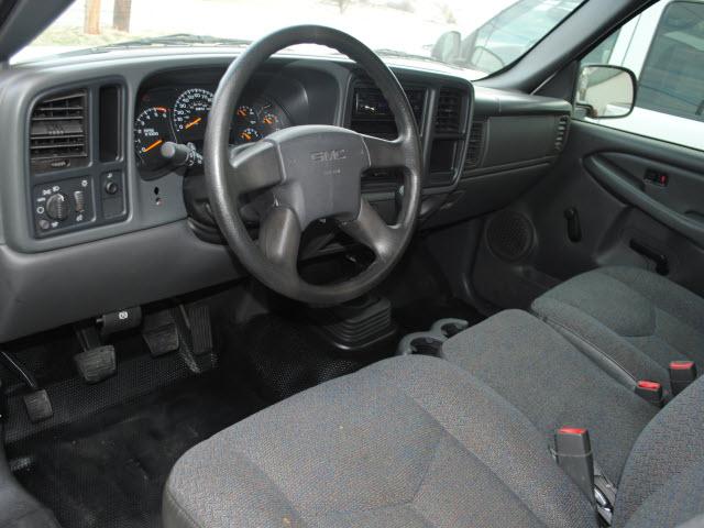 2006 GMC Sierra Unknown