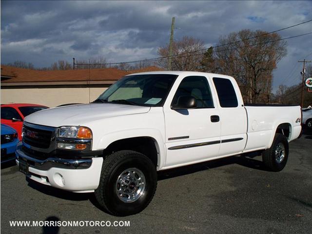 2006 GMC Sierra V8 R-design