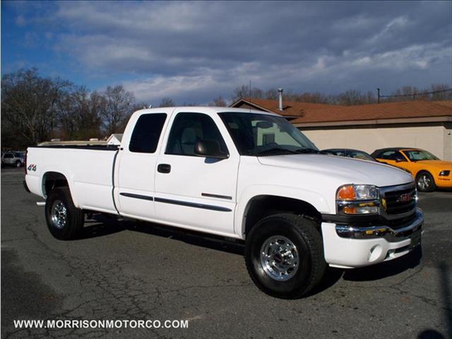 2006 GMC Sierra V8 R-design