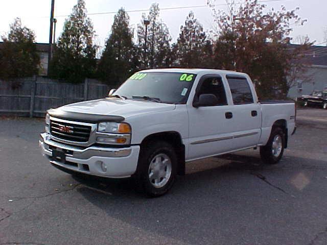 2006 GMC Sierra CREW CAB SLT