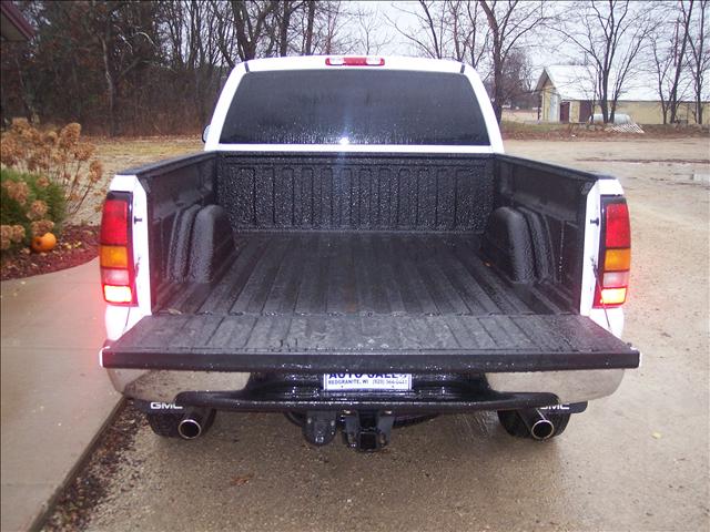 2006 GMC Sierra LS S