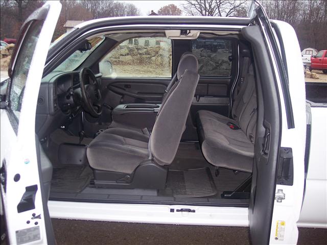 2006 GMC Sierra LS S